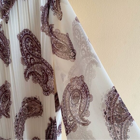 Chicos Blouse Woman 1 US Medium Pleated Paisley Cowl Neck Top Sheer Sleeve - Picture 6 of 16